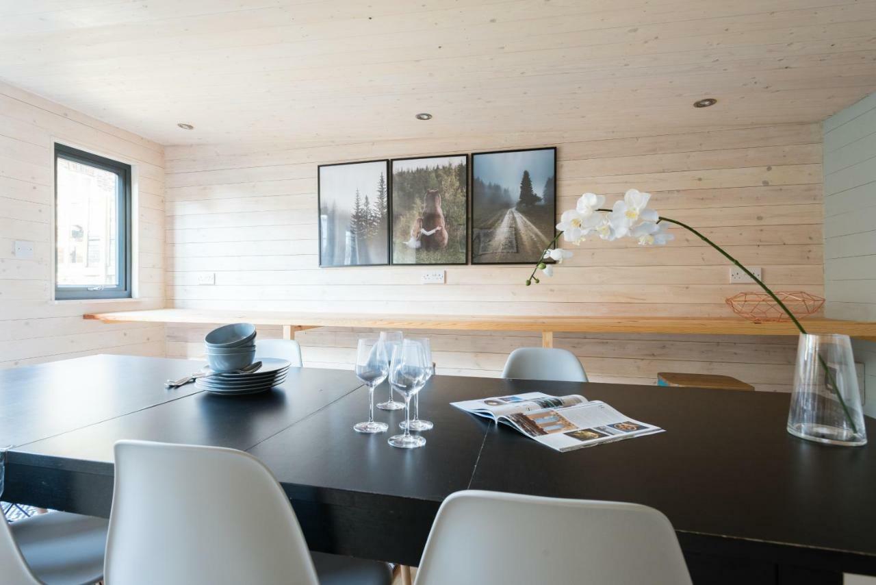 The Navy Court - Scandinavian Inspired 4Bdr Home Oxford Exterior photo